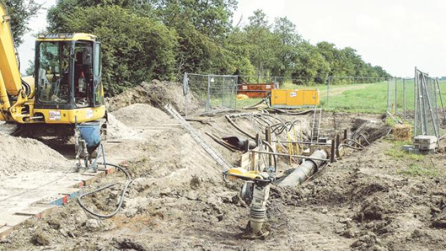 Pumpen laufen für trockene Baugrube