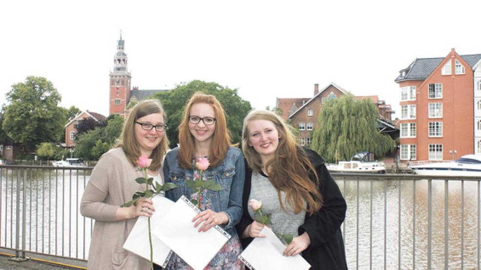 Silke Sonnenberg, Wenke Buntjer und Anne Hendricks freuen sich über ihr Examen. © Foto: privat