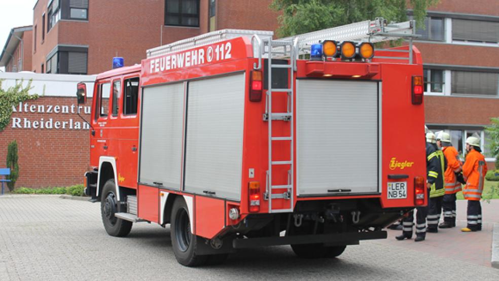 Im Altenzentrum Rheiderland löste eine Brandmeldeanlage zweimal irrtümlich aus. Offenbar war sie defekt. © Foto: J. Rand/ Feuerwehr