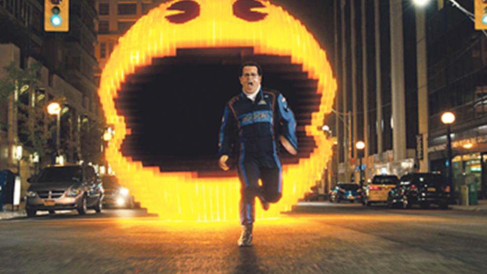 Rette sich wer kann: Ludloff Lamonsoff (Josh Gad) flieht vor Pac-Man.  © Foto: Sony Pictures