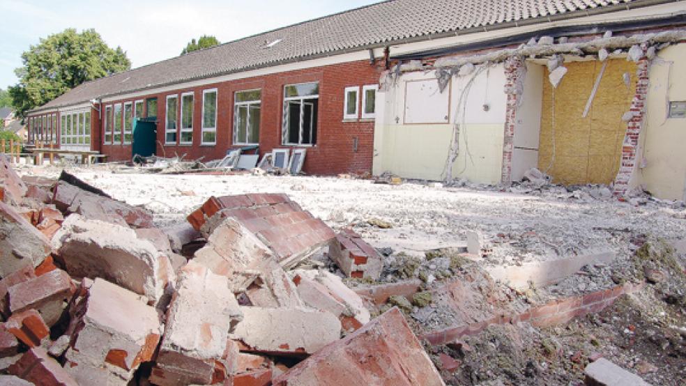 An der Oberschule in Bunde laufen die Vorbereitungen für den Bau einer neuen Mensa. © Foto: Boelmann 