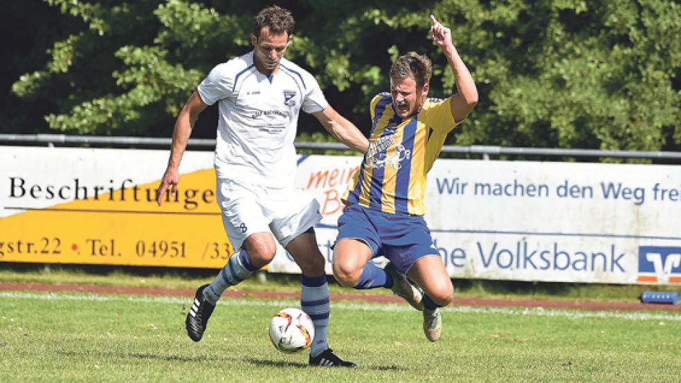 Einen schmerzhaften Start in die Saison erlebten die Weeneraner um Tom Siemens (r.) gegen BW Borssum. © Foto: Mentrup