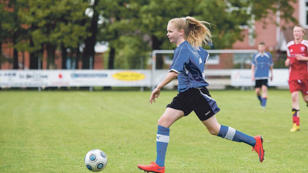 Stürmt weiter in Richtung Nationalmannschaft: Lara-Marie Cordes, hier im Trikot der Sportfreunde Möhlenwarf, ist zum DFB-Kader-Lehrgang eingeladen worden. © Foto: Mentrup