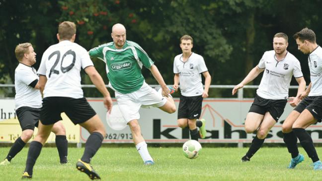 Teutonen-Jubel dank Harders-Hattrick