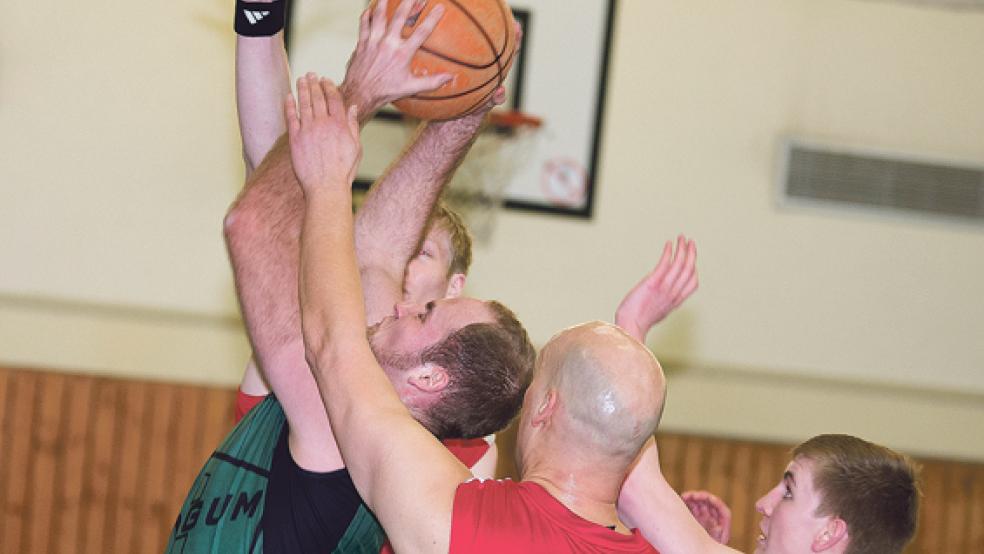 Das Basketball-Derby zwischen dem BSV Bingum und dem TuS Weener wird es in der kommenden Saison gleich viermal geben. © 