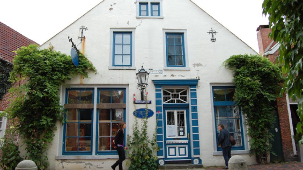 In der Leeraner Altstadt - hier das Geburtshaus der Schriftstellerin Wilhelmine Siefkes in der Rathausstraße - kommen rund 86 Prozent der Häuser für eine Förderung in Betracht. © Archivfoto: Szyska