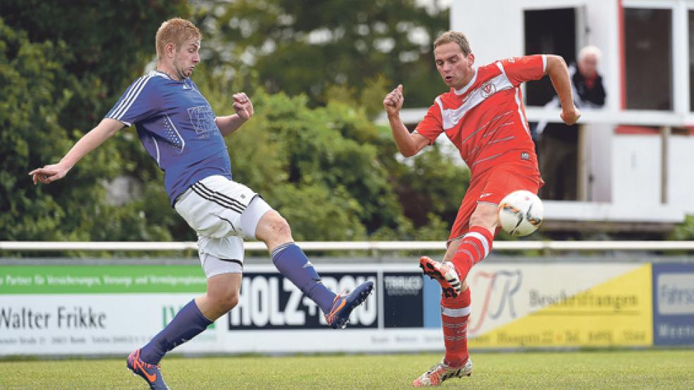 Bundes Abwehr-Ältester Sascha Klock war mit ganzem Körpereinsatz mit der Verteidigung beschäftigt. © Fotos: Bruins