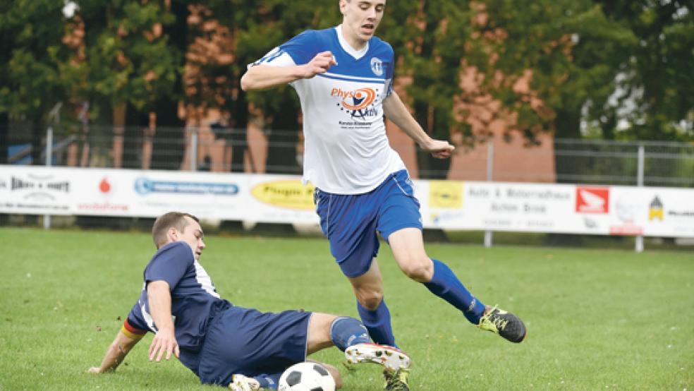 Im einzigen Rheiderländer Duell des Spieltags treffen die Heidjer um Alfred Tamoschat (l.) auf die Möhlenwarfer um Andre Voß. © Foto: Bruins