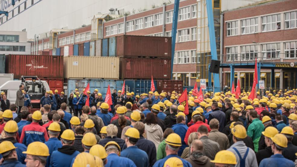 Betriebsrat und Geschäftsführung der Meyer Werft haben am Mittwoch ihre Vermittlungsvorschläge abgegeben. © Archivfoto: Klemmer