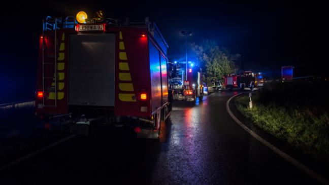 Schwere Unfälle auf B 436 und A 280