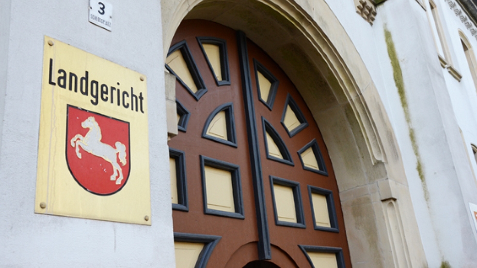 Eine Messerstecherei mit zwei Schwerverletzten beschäftigt demnächst das Landgericht in Aurich. Angeklagt ist ein 46-jähriger Weeneraner. © Archichfoto: Hanken