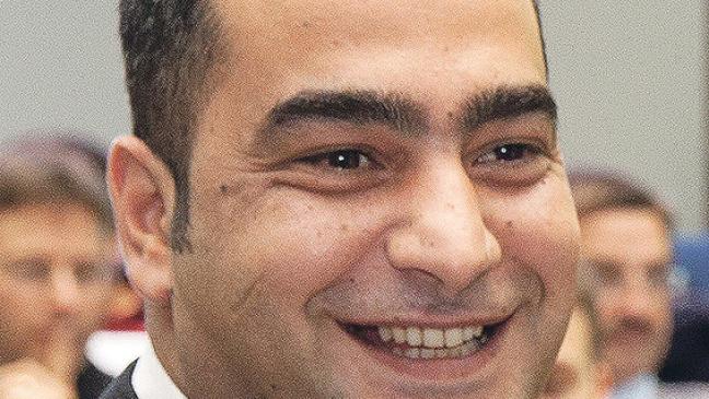 200 Meyer-Leute   unterstützen Ergin