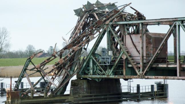Holländer prüfen heimlich Friesenbrücke