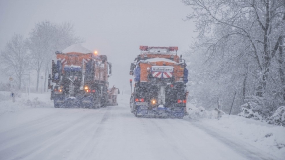 Viel zu tun hatten die Winterdienste, um mit den Schneemassen fertig zu werden. © Klemmer