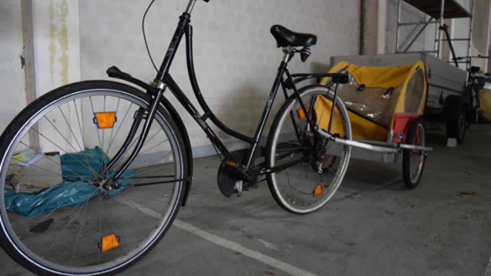 Wem gehört dieses Fahrrad? Nach einem Einbruch in eine Erdgeschosswohnung eines Zweifamilienhauses in der Emsstraße in Weener sucht die Polizei nach Zeugen.  © Foto: Polizei Leer
