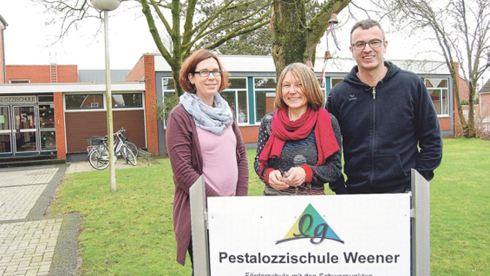 Sie leiten die Förderschule: Katrin Daalmeyer (links), Anke Schrader und Thorsten Eesmann. Sie bilden ein kollegiales Leitungsteam. © Foto: Hoegen