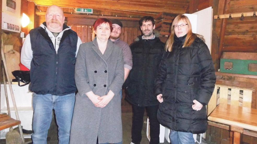 Der alte und neue Vorstand der Interessengemeinschaft Stapelmoorer Park: (von links) Adolf Freese, Bettina Kubiak, Enno Broß, Mathias Hundt und Nadine Freese. © Foto: privat