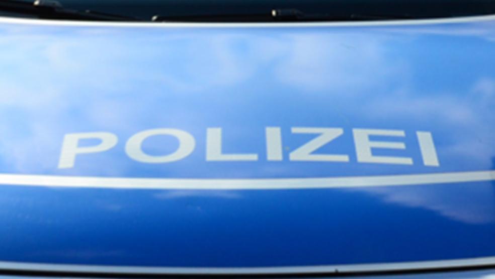 Die Polizei sucht noch unbekannte Täter, die in Weener-Middelstenborgum rund zehn Autos beschädigt haben. © Foto: Archiv