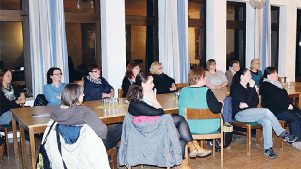 Der erste »Gemeinsame Abend« der Kirchengemeinde in Bingum war gut besucht. © Foto: Kirchengemeinde