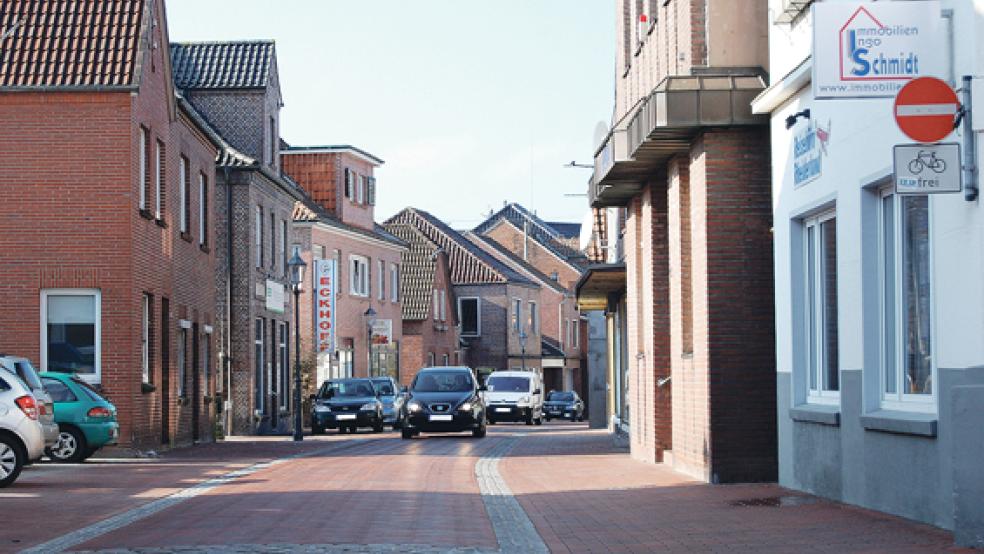 Keine Verkehrsberuhigung, aber weiterhin Tempo 30 und Parkscheibenpflicht gelten auf der Westerstraße. © Foto: Hoegen