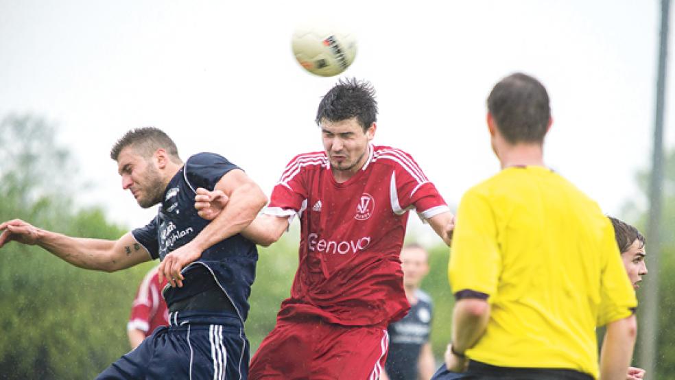 Eine Regenschlacht mit Lohne lieferten sich die Bunder um Tim Schouwer im April 2014. Ähnlich könnte es am Sonntag aussehen. © Foto: Mentrup