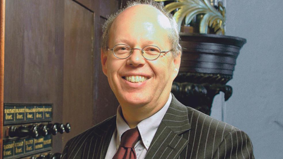 Stef Tuinstra wird am kommenden Sonntag die Arp Schnitger-Orgel in der Georgskirche erklingen lassen. © Foto: privat