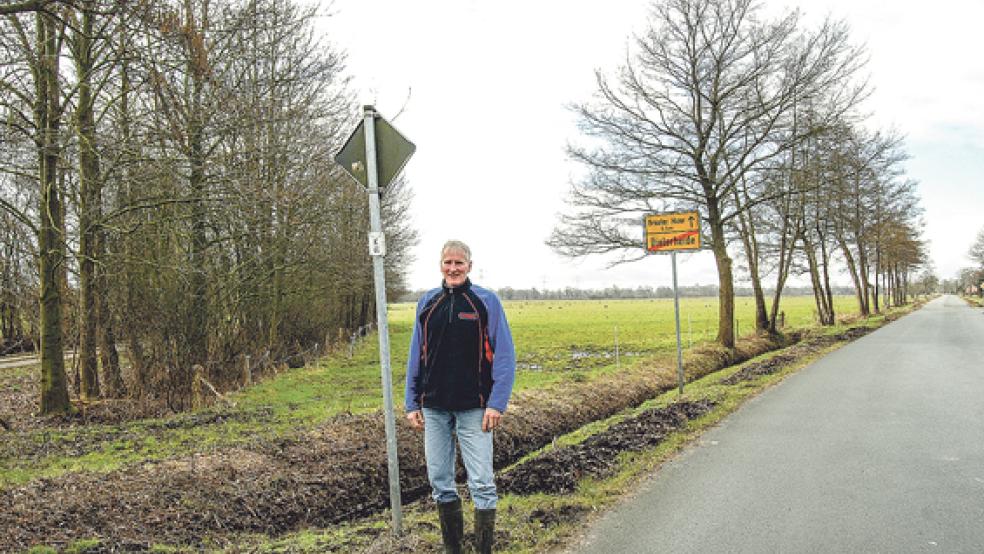 Bis jetzt Viehweide, bald Biotop: Landwirt Peter Martini hätte diese Fläche unweit seines Hofes in Dielerheide gerne weiter genutzt. Jetzt wird das Areal zur Ausgleichsfläche für das Baugebiet »Südlich Dollartstraße«. © Foto: Hoegen