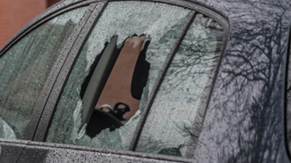 In allen drei Fällen wurden Seitenscheiben der Autos eingeschlagen. © Symbolfoto: Klemmer