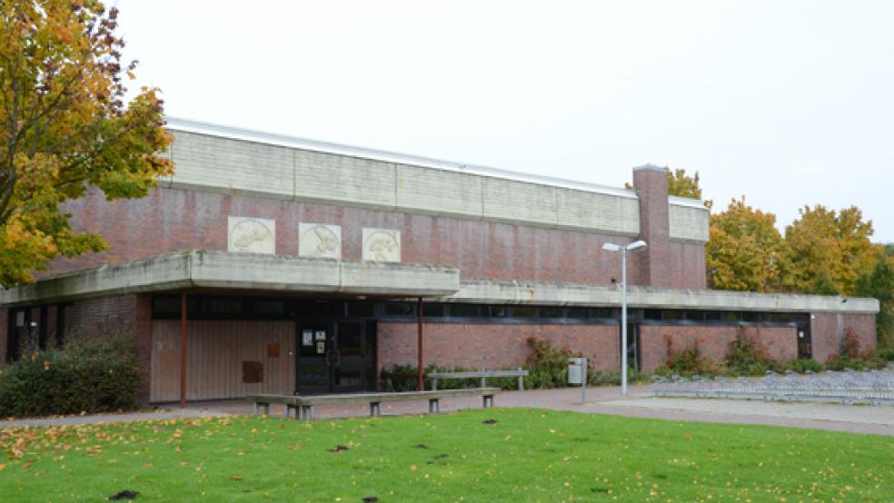Die Sporthalle an der Floorenstraße in Weener wird derzeit noch als mögliche Notunterkunft für Flüchtlinge bereitgehalten. © Foto: Archiv
