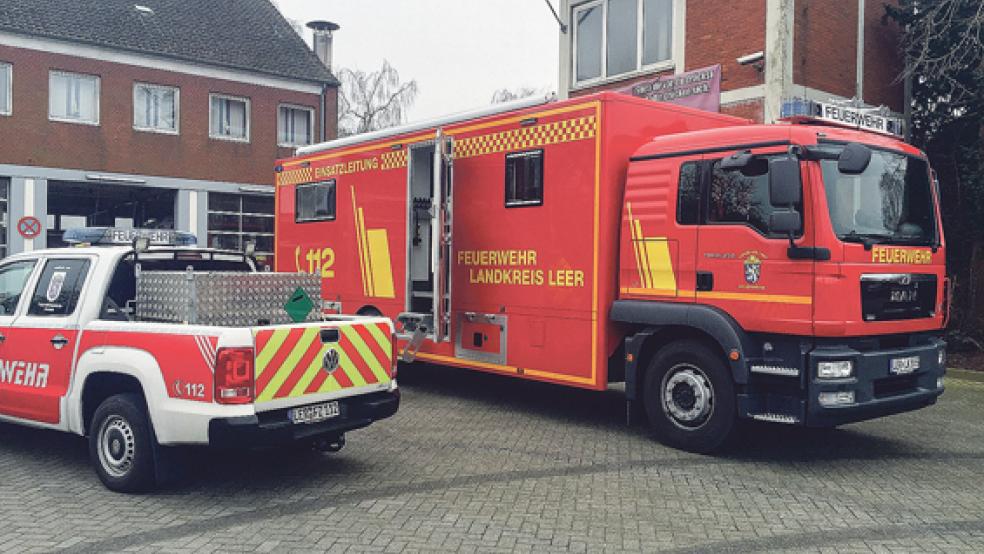 Nachdem das Alarmierungsnetz für Feuerwehr und Rettungsdienst im Landkreis gestern komplett ausgefallen ist, hat sich der neue Einsatzleitwagen der Feuerwehr erfolgreich bewährt.  © Foto: Feuerwehr 