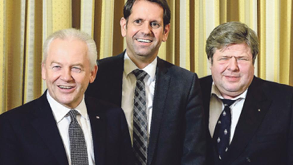 Vor dem Nautischen Essen: Bahn-Chef Rüdiger Grube, Niedersachsens Wirtschaftsminister Olaf Lies, und der Vorsitzende des Nautischen Vereins, Frank Wessels. © Foto: Hasseler