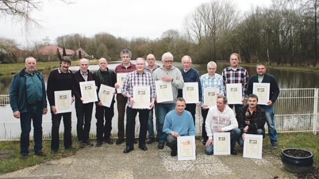 5000 Aale und 350 Zander für die Gewässer