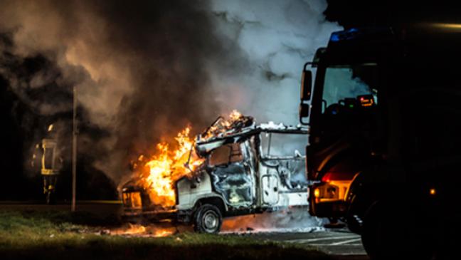 Wohnmobil durch Feuer völlig zerstört