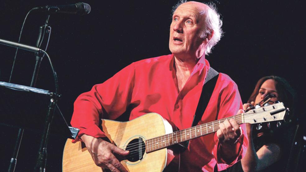 Herman van Veen trat in Aurich auf.  © Foto: Jürgens