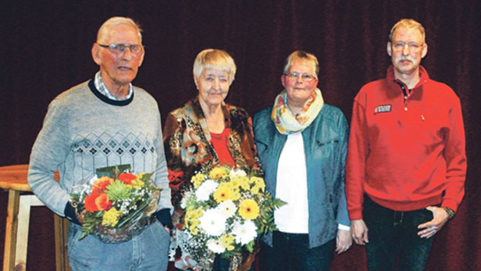 Heinz Dummasch und Edith Theen wurden durch die Kreisvorsitzende Hildegard Hinderks und Wilfried Theen (von links) für ihre Verdienste um den Sozialverband geehrt. © Foto: privat