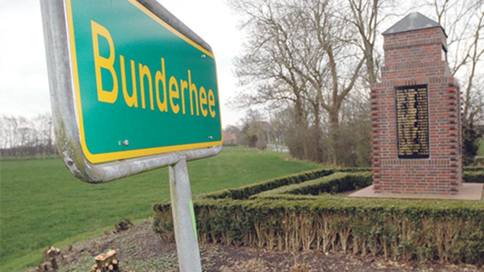 Das Ehrenmal für die Gefallenen der beiden Weltkriege in Bunderhee soll umgestaltet werden. Dafür wird ein Betrag von 47.000 Euro im Haushalt veranschlagt. Aus Dorferneuerungsmitteln wird ein Zuschuss von 24.000 Euro erwartet. © Foto: Szyska