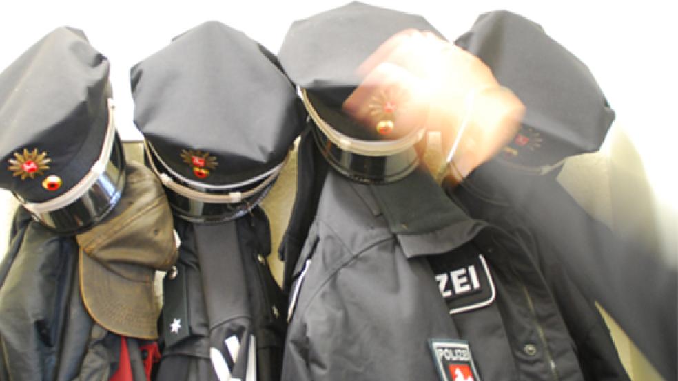 Die Polizei wartete schon, als die 26-jährige Autofahrerin zum Unfallort zurückkehrte. © Foto: Hanken