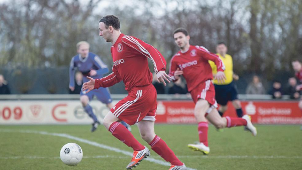 Die Flucht nach vorn will der TV Bunde mit Vladislav Bertram beim VfL Oythe antreten. © Foto: Mentrup