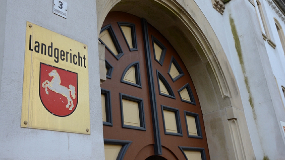 Am Landgericht in Aurich legten die Angeklagten gestern Geständnisse ab. © Foto: Hanken