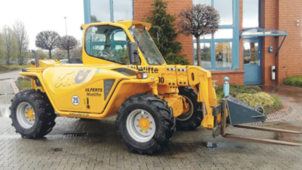 Dieser Teleskopstapler der Neermoorer Ulferts GmbH wurde von einem Firmengelände in Weener entwendet. © Foto: Ulferts