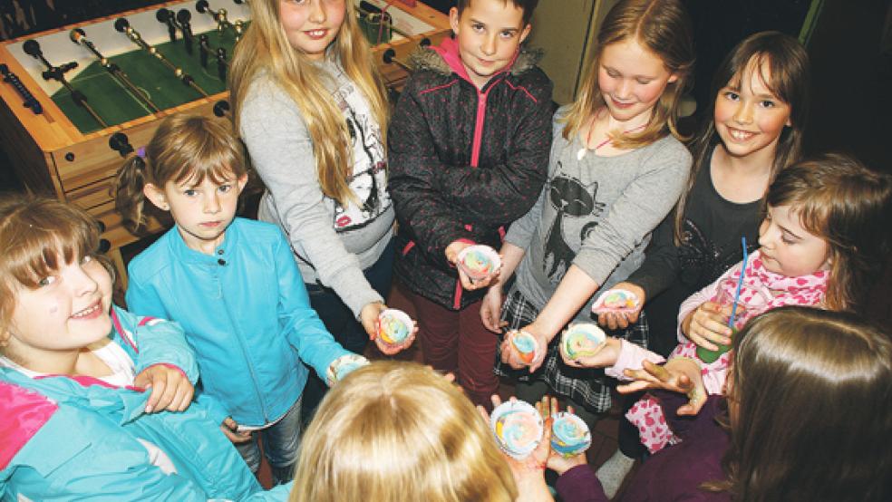 Leckere Cupcakes wurden jetzt während des Kreativangebotes im JZ Wasserturm gebacken. © Foto: JZ Weener