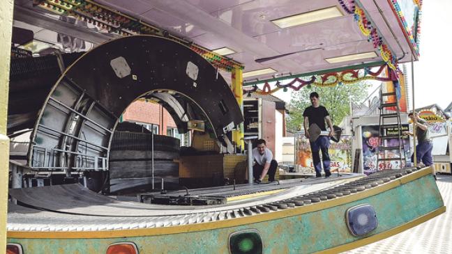 Pfingstmarkt: Aufbau ist in vollem Gange