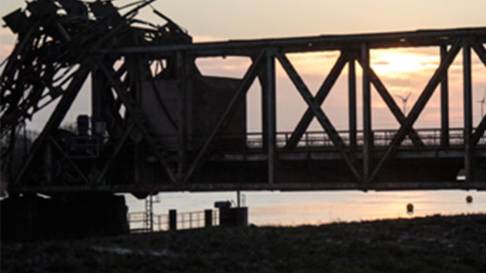 Licht ins Dunkel um den Unfall an der Friesenbrücke sollen die Untersuchungsergebnisse der Staatsanwaltschaft bringen. Noch lässt die Veröffentlichung auf sich warten. © Archivfoto: Hanken