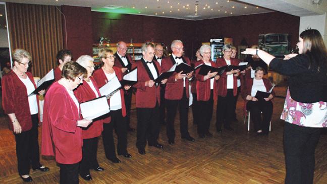 Neue Dirigentin: Premiere beim Jubiläum