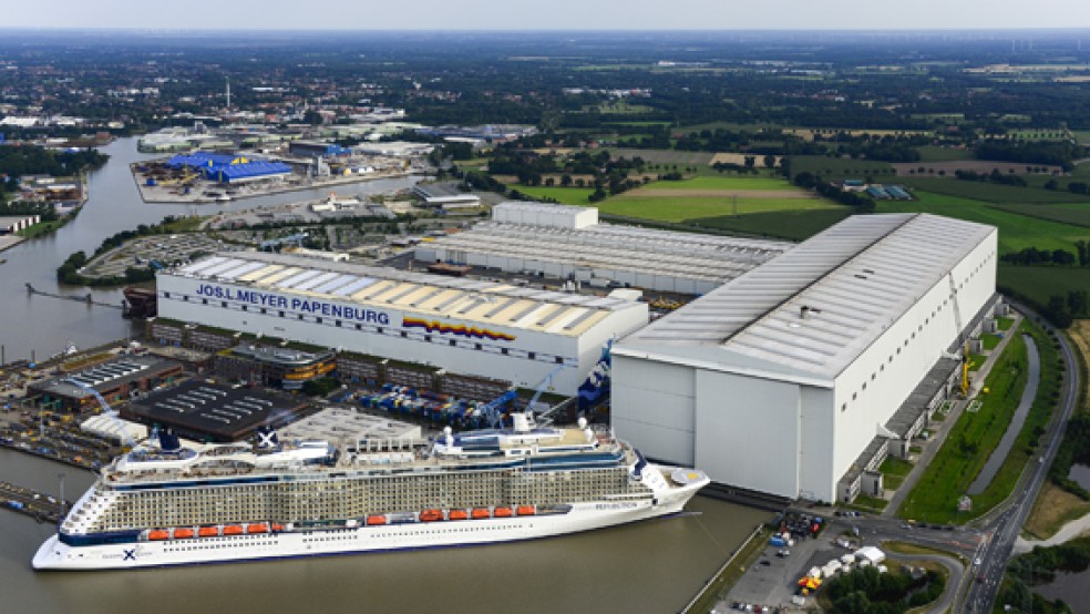 Auf der Meyer Werft in Papenburg rumort es weiter. Der Betriebsrat setzt sich gegen eine Unterschriften-Aktion zur Wehr. © Foto: Meyer Werft