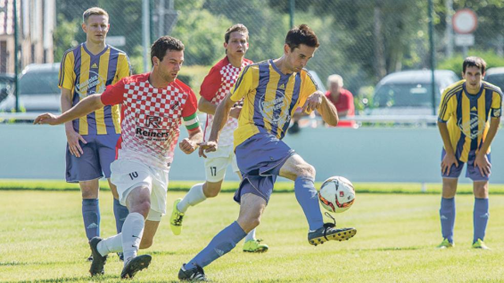 Im Hinspiel gegen Firrel kassierten die Weeneraner um Gerard Bevers trotz einer guten Leistung eine 2:3-Niederlage.  © Foto: Mentrup