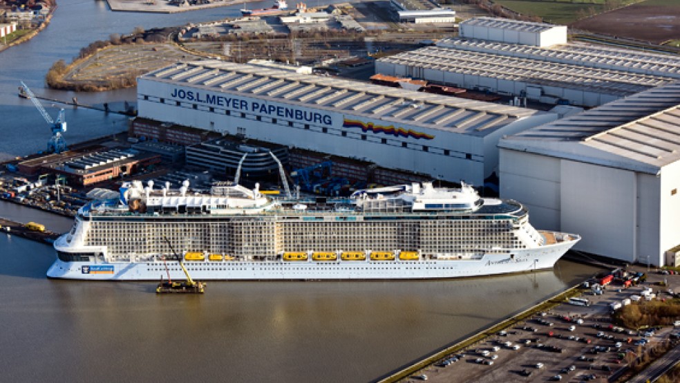 Auf der Meyer Werft in Papenburg geht der Schlagabtausch um eine Neuwahl des Betriebsrats weiter. © Foto: Meyer Werft