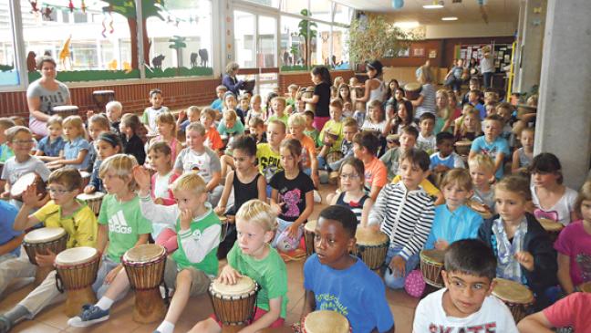 Viel Tamtam in der Grundschule Weener