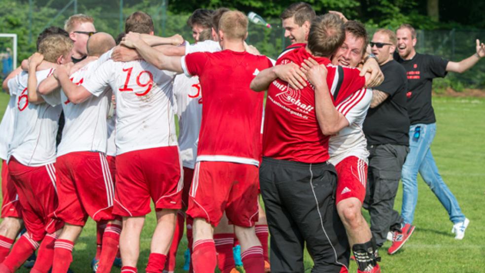 Die Jemgumer dürfen sich freuen: Sie treffen im Bezirkspokal auf Kickers Emden. © Foto: Mentrup