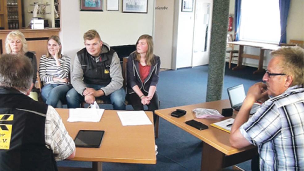 Beim Casting: (von links) Anneliese Müller, Anke Müller, Timo Janssen und Anna Fischer stellten sich der Jury der Filmfreunde und konnten dabei überzeugen. Sie spielen in dem neuen Film mit. © Foto: privat